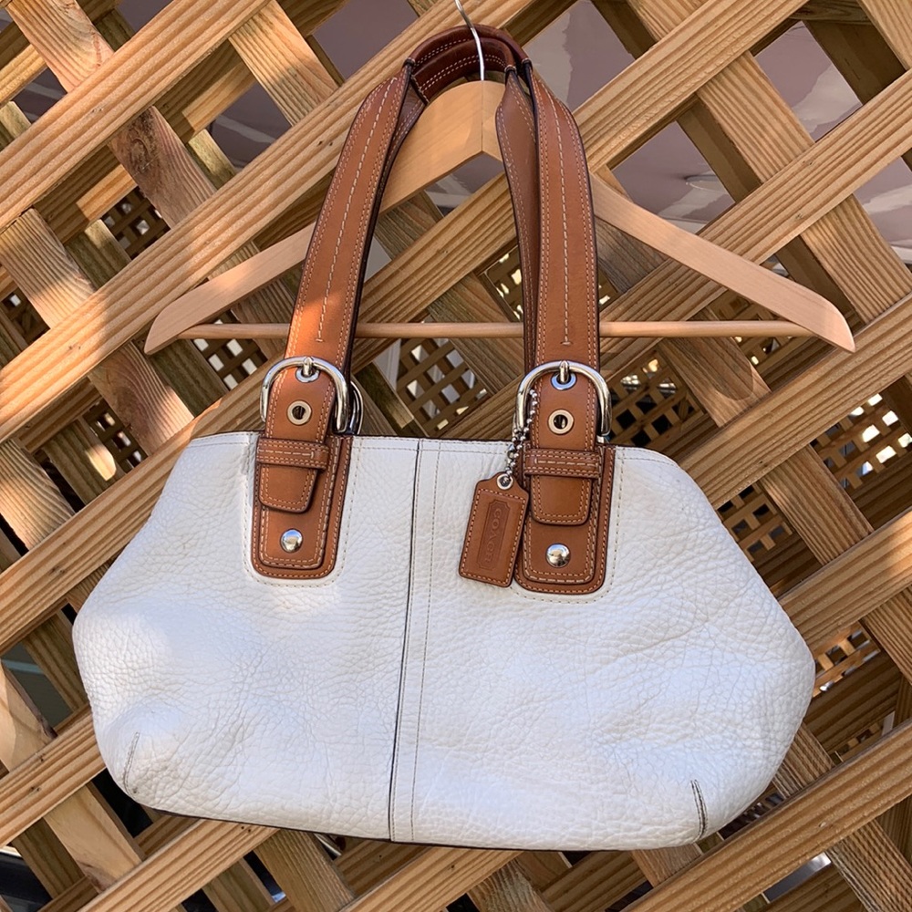 Coach Authentic Crème Color Leather Bag